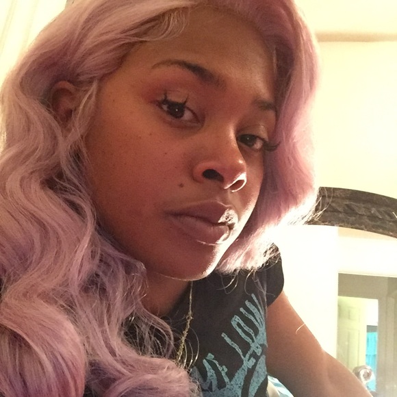 Meet your Posher, Courtney - Picture 3 of 4